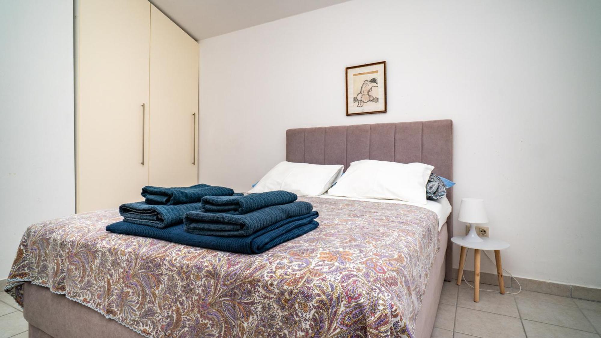 Apartments Gandalj ล็อควา โรโกซนิตซา ภายนอก รูปภาพ